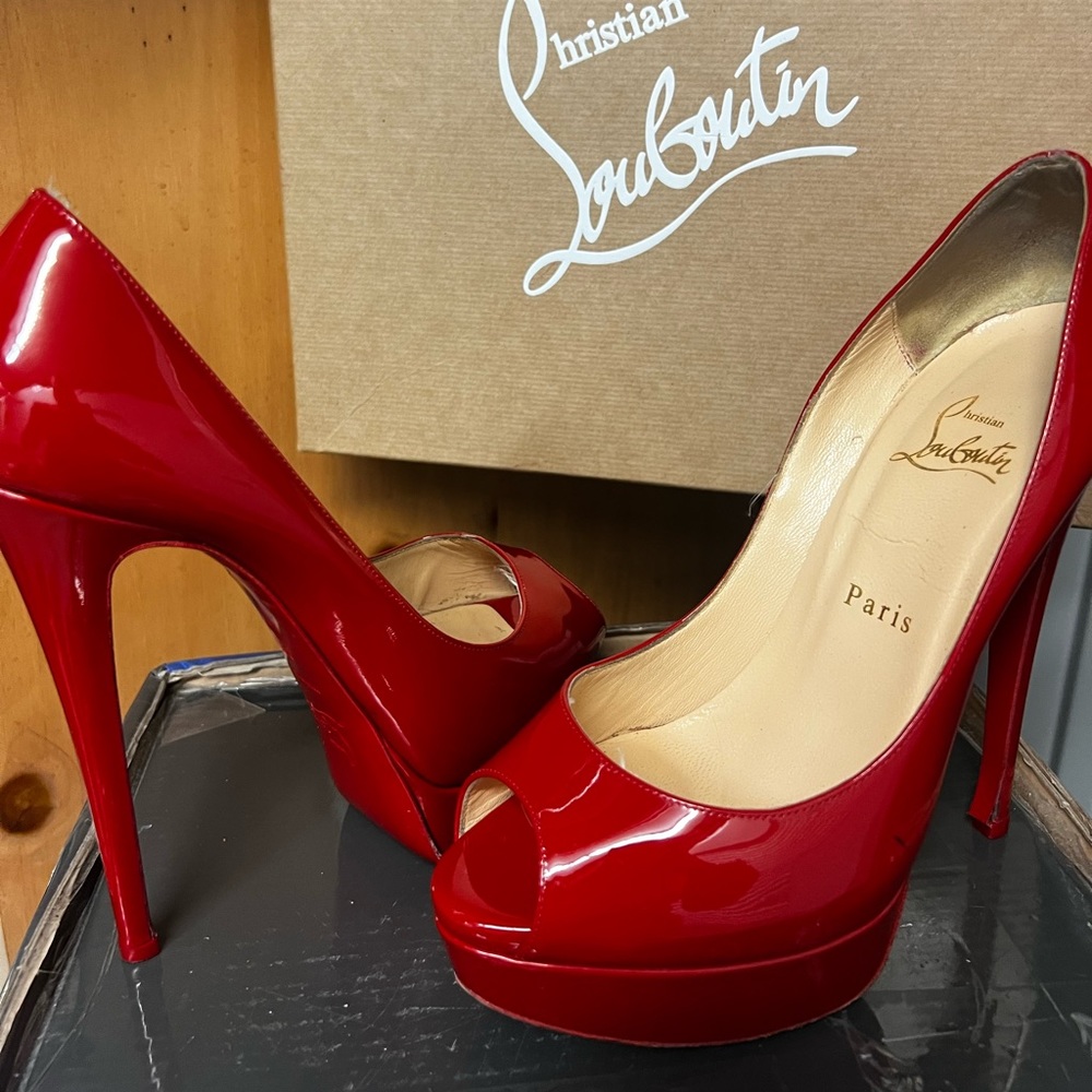 MUST Have red shiny heel
